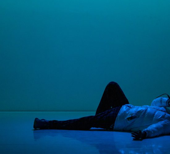 Forum Dança | Inside Out: Estrellx Supernova - Animate, Intimate (AI): Cycle 1 - Points of  Encounter/Puente de Encuentros or [[Before  Wonderland Fell, We Fell in Touch]] | Apresentações finais PACAP 6 / Culturgest